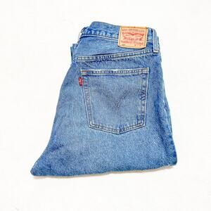 Levi's 501 Button Fly Ripped Light/Medium Wash Denim Jeans Straight Size 32 x 30